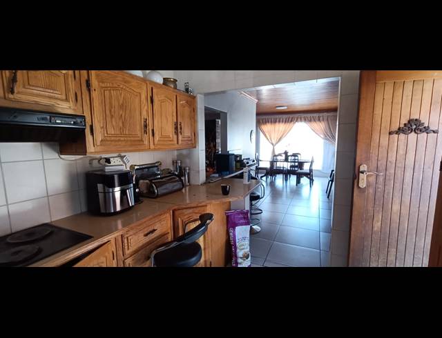 3 BEDROOM HOUSE FOR SALE IN VANDERBIJLPARK CE 5